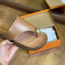 Sandália Papete Beira Rio Detalhe Dourado no Dedo 8524.110